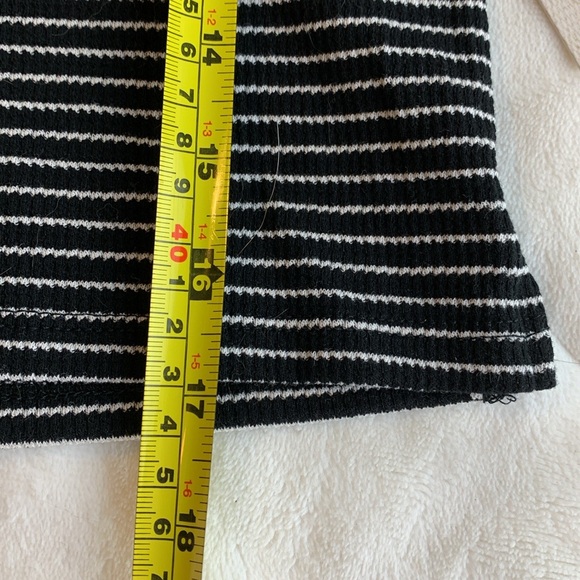 NWT Atelier by kirious black and white striped crop top zip collar - Picture 8 of 11